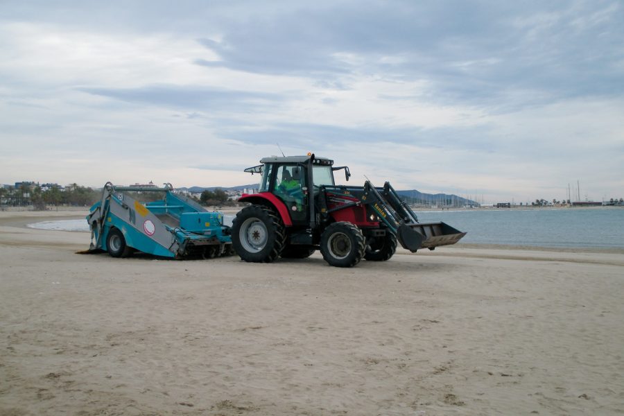 valoriza sacyr acondicionamiento playas