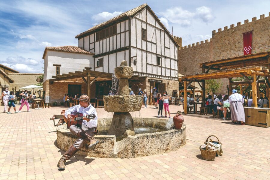 Fotografía guitarrista_Puebla Real_Puy du Fou España