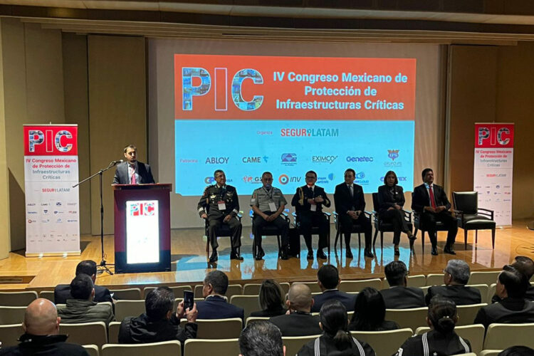 Javier Borredá García, director de ‘Segurilatam’, se dirige a los asistentes en la inauguración del IV Congreso Mexicano de Protección de Infraestructuras Críticas